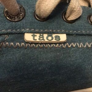 Taos Teal Blue Sneakers US 7